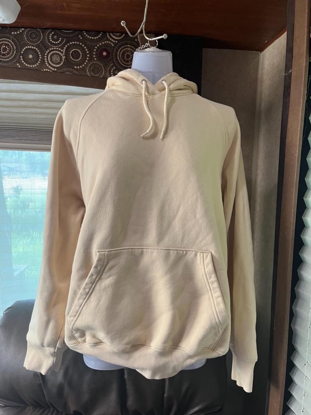 Classic Light Yellow/Cream Men's Hoodie Sweatshirt